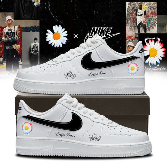 ..G-Dragon’s PEACEMINUSONE Shoes
