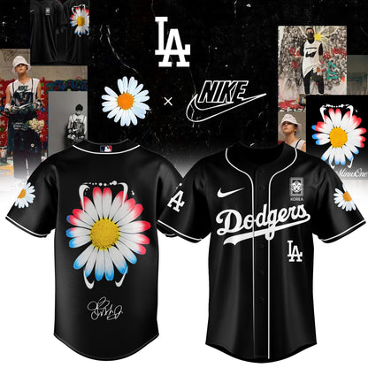 ...G-Dragon’s PEACEMINUSONE x Baseball Jersey