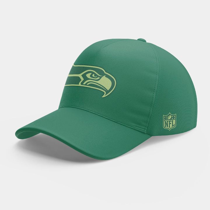 Men's Seattle Seahawks Green Celtic Luck T-shirt